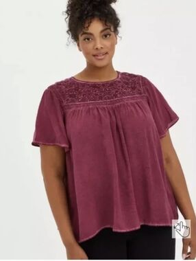 Torrid Challis Flutter Sleeve Embroidered Top  Size 2x